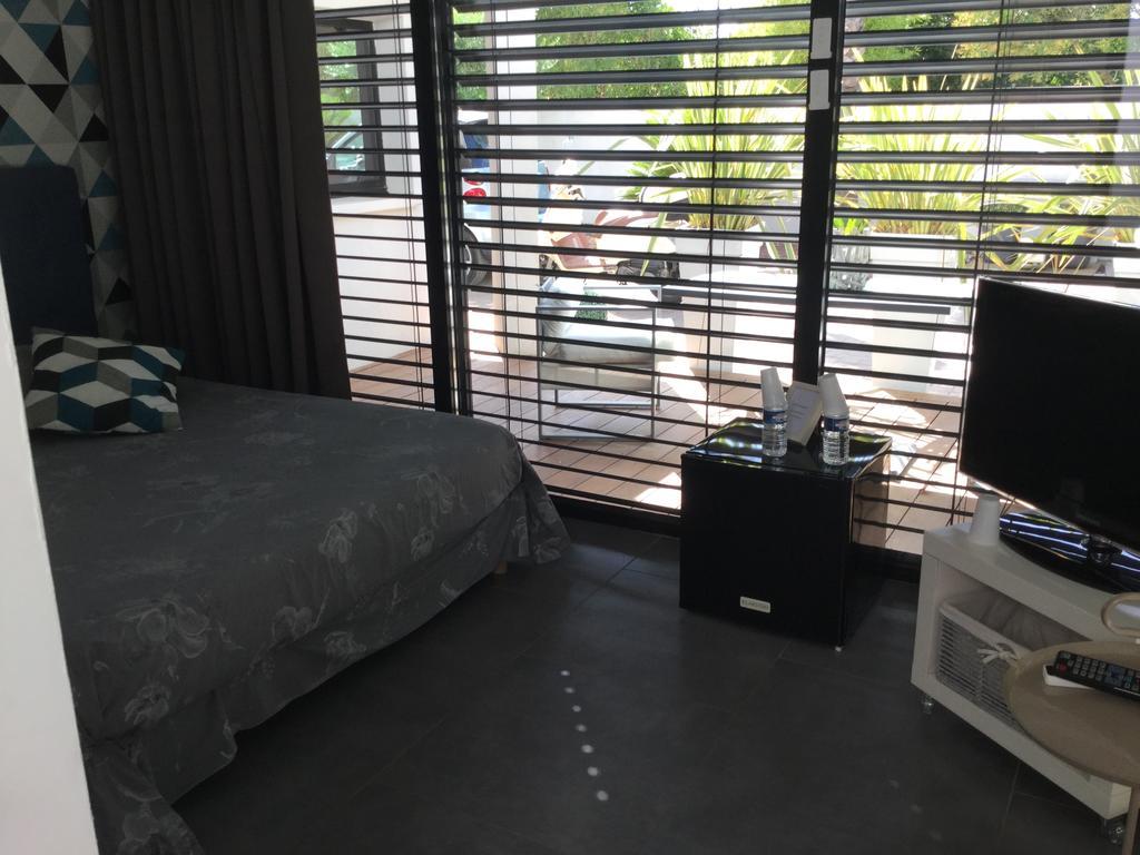 סנרי-סור-מר La Villa Blanche מראה חיצוני תמונה